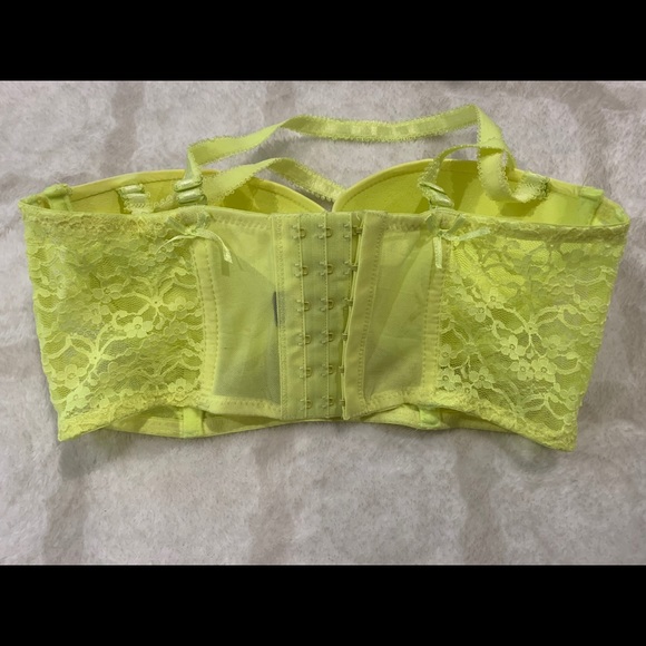 Urban Outfitters Push Up Bra - Picture 2 of 2